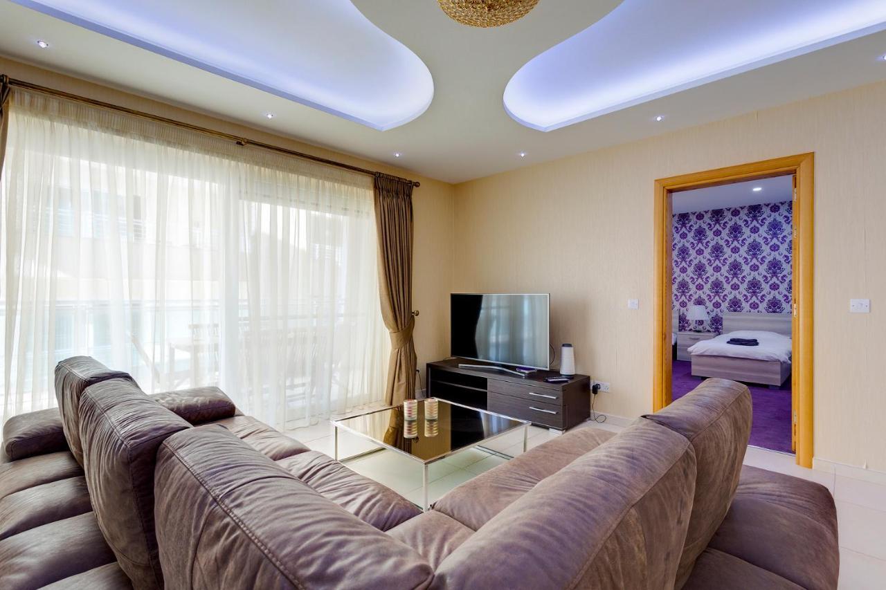 Luxury Apt W/ Side Seaviews And Pool, Top Location Sliema Exterior foto